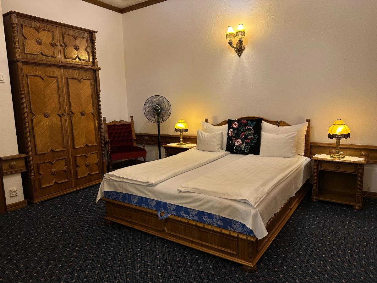 Ello Residence Веспрем Экстерьер фото